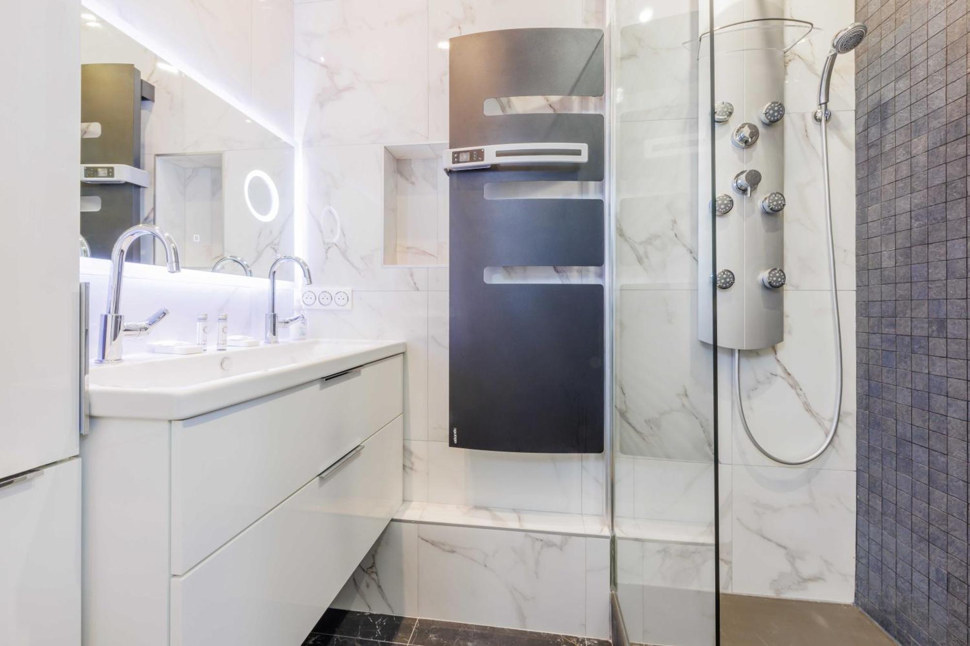 Charmant Appartement 2Br-6P - Gare De L'Est Париж Екстериор снимка